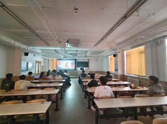 18组-大国领袖实践照片-观影过程2 18组-大国领袖实践照片-观影过程2